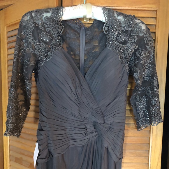 La Femme gray evening/MOB gown - Picture 3 of 12